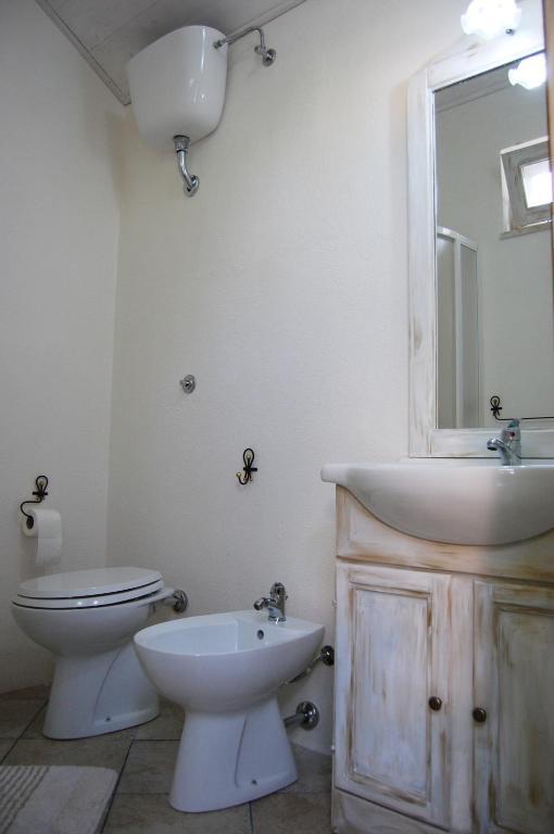 Andrea E Valentina Bed & Breakfast ซาร์คิตตู กูเญรี ห้อง รูปภาพ