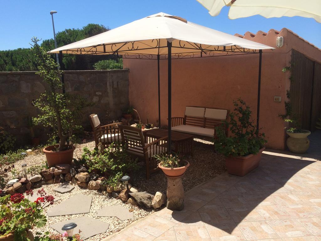 Andrea E Valentina Bed & Breakfast ซาร์คิตตู กูเญรี ภายนอก รูปภาพ