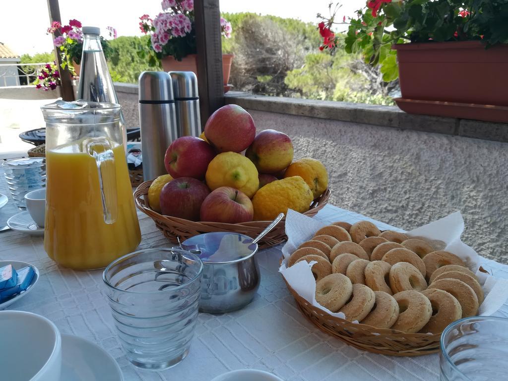 Andrea E Valentina Bed & Breakfast ซาร์คิตตู กูเญรี ภายนอก รูปภาพ